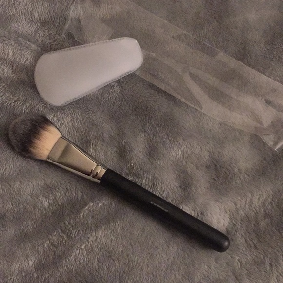 BRAND NEW MAD 127S SPLIT FIBRE FACE BRUSH - Picture 3 of 6